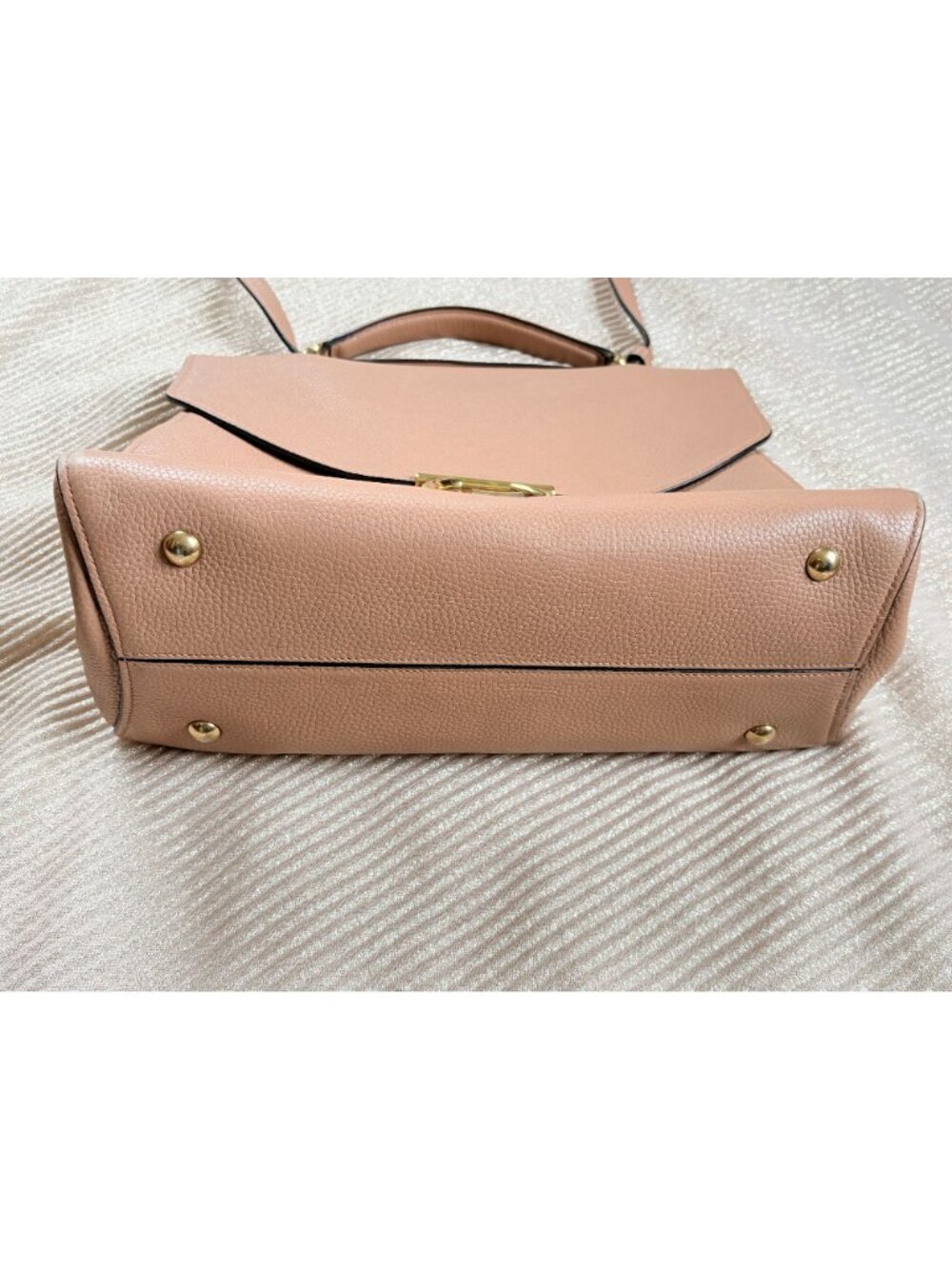 Salvatore Ferragamo Margot Satchel Beige Pink Calfskin Leather - Picture 5 of 8